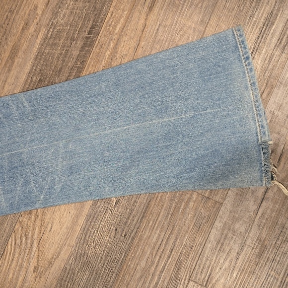 Citizens of Humanity Jeans Kaya Mid-Rise Kick Flare in Light Blue Wash | Size 27 - Picture 16 of 17